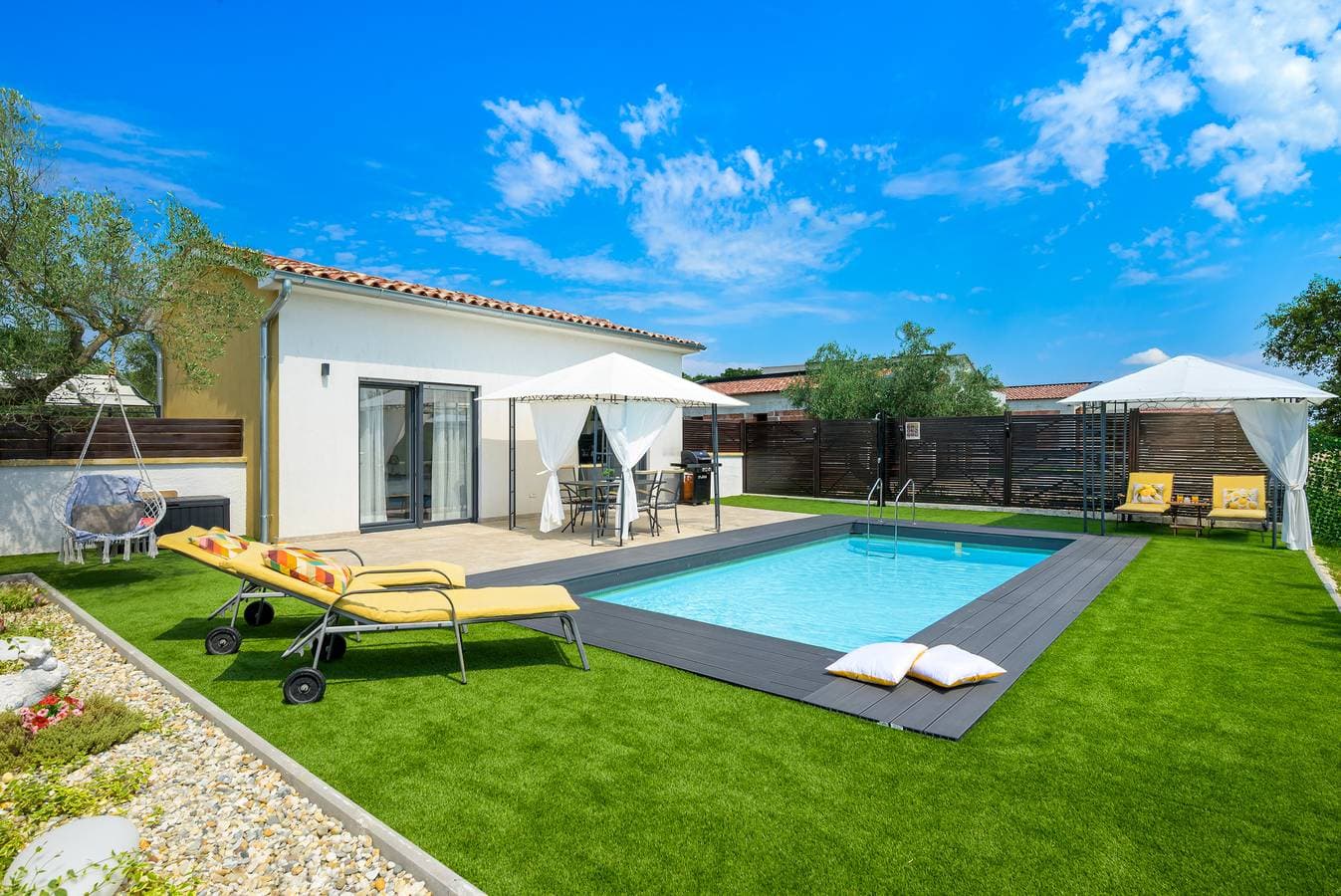 Villa Fairytale Cottage 2 1