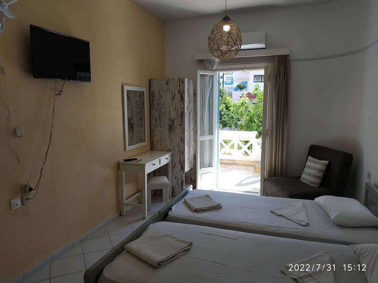 Renia Studios -Studio für 2 plus 1 Person mit Swimmingpool 1