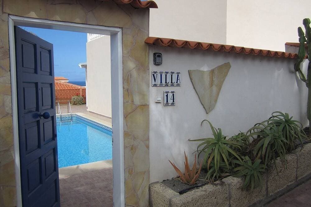 Villa 6/8 Menschen An Der 2. Meereslinie Mit Privatem Pool 1