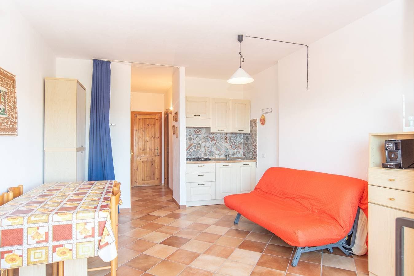 Foto 9 von 25: Ferienwohnung mit Meerblick und Terrasse, nur wenige Schritte vom Zentrum von Palau entfernt