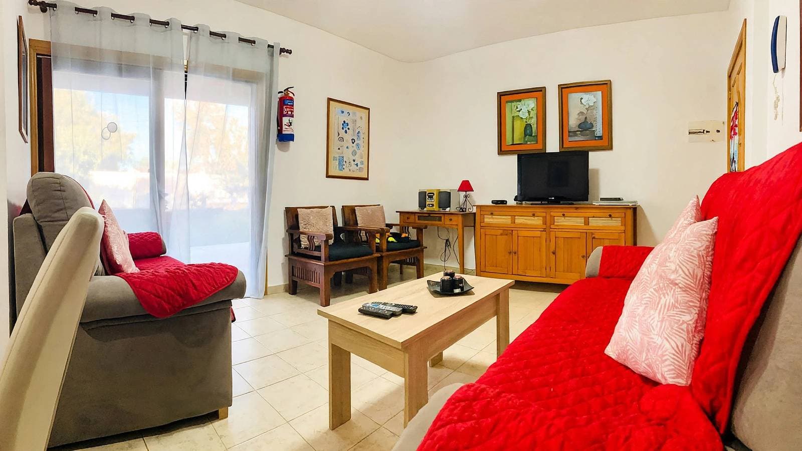 Foto 3 von 25: Villa Neptuno mit Privatpool, Meerblick, Smart-TV & free Wifi