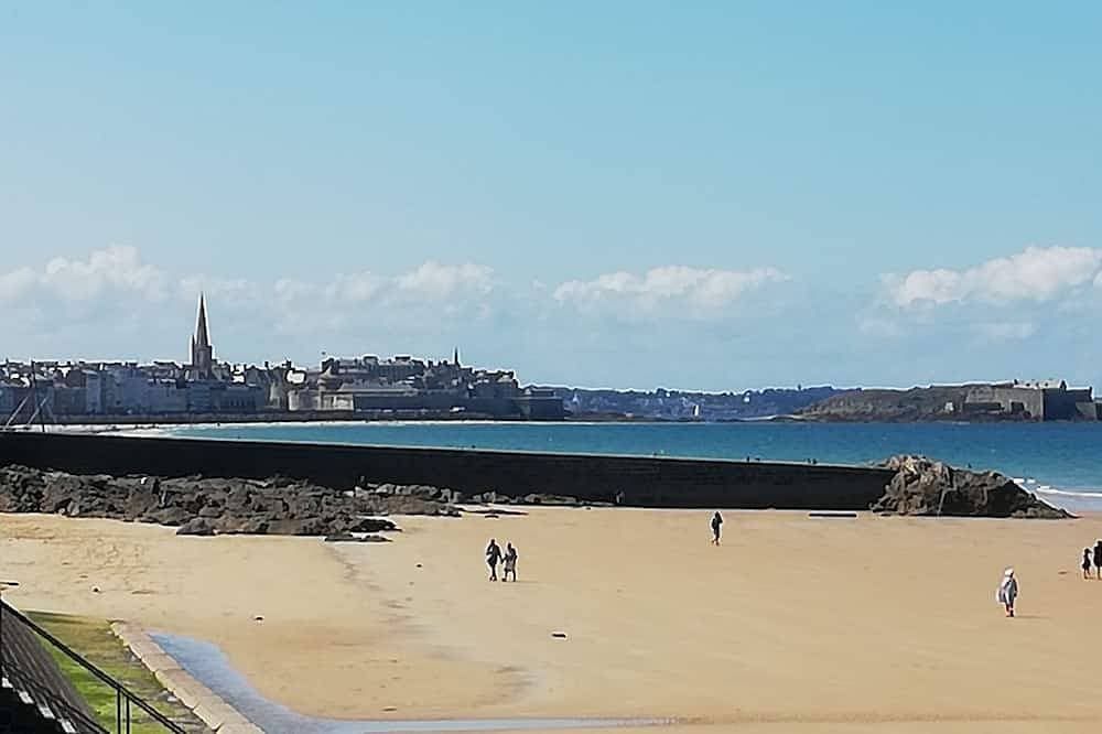 Foto 11 von 11: St Malo (50 Meter Strand der Furche)