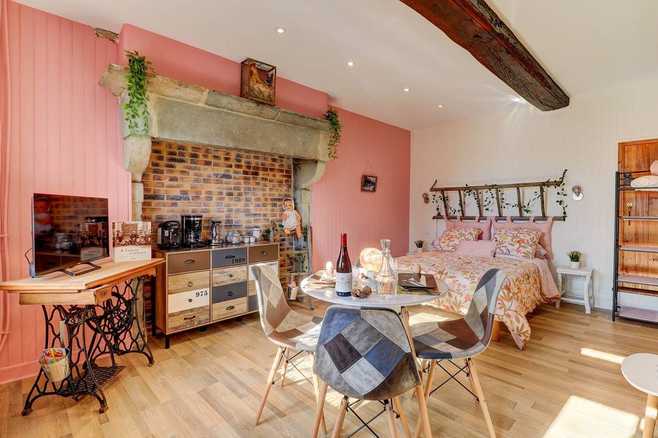 Foto 7 von 23: Ferienwohnung für 4 Personen mit Terrasse