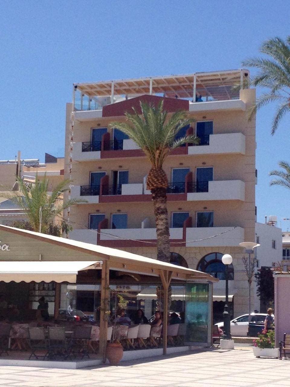 Foto 2 von 7: Double or Twin Room with Side Sea View