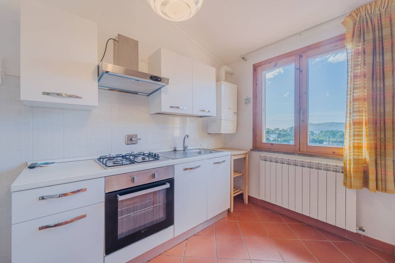 Foto 12 von 19: Ferienwohnung für 4 Personen mit Terrasse