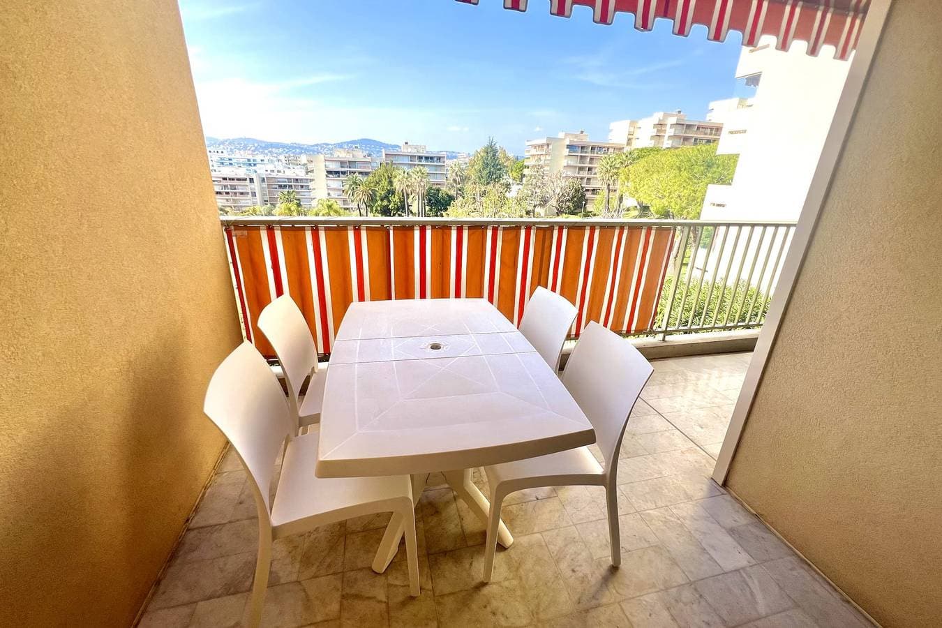 Foto 4 von 20: Ferienwohnung für 4 Personen mit Terrasse