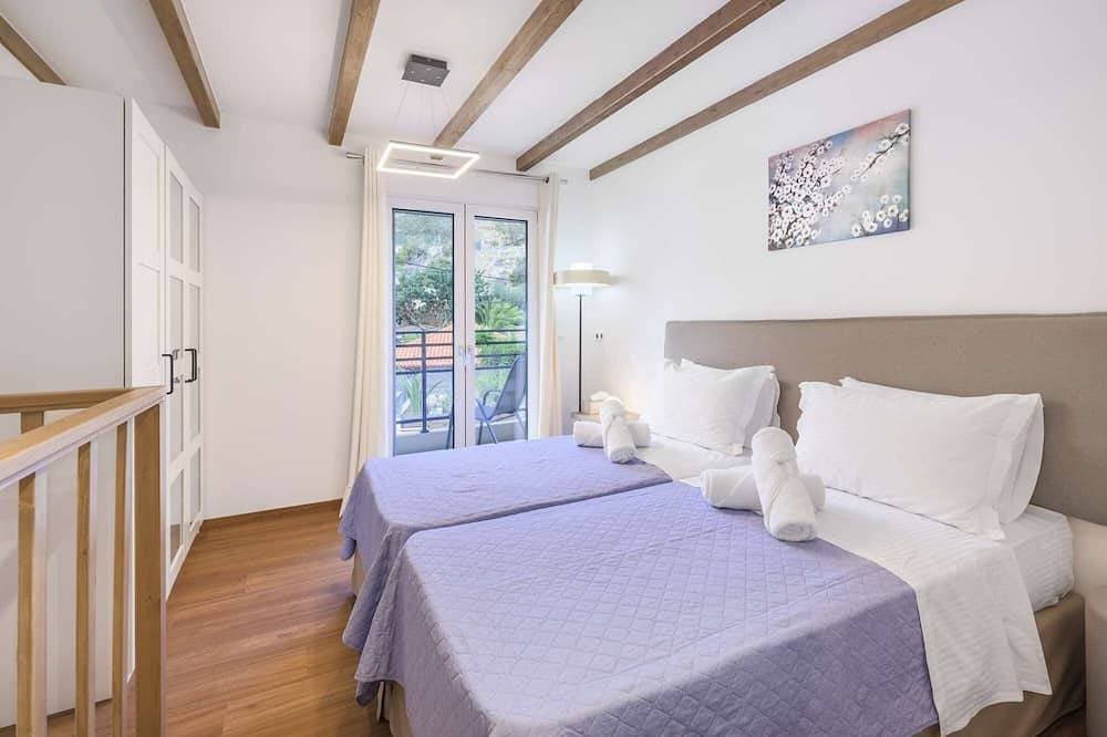 Foto 3 von 26: Ferienhaus mit Pool direkt neben dem Strand
