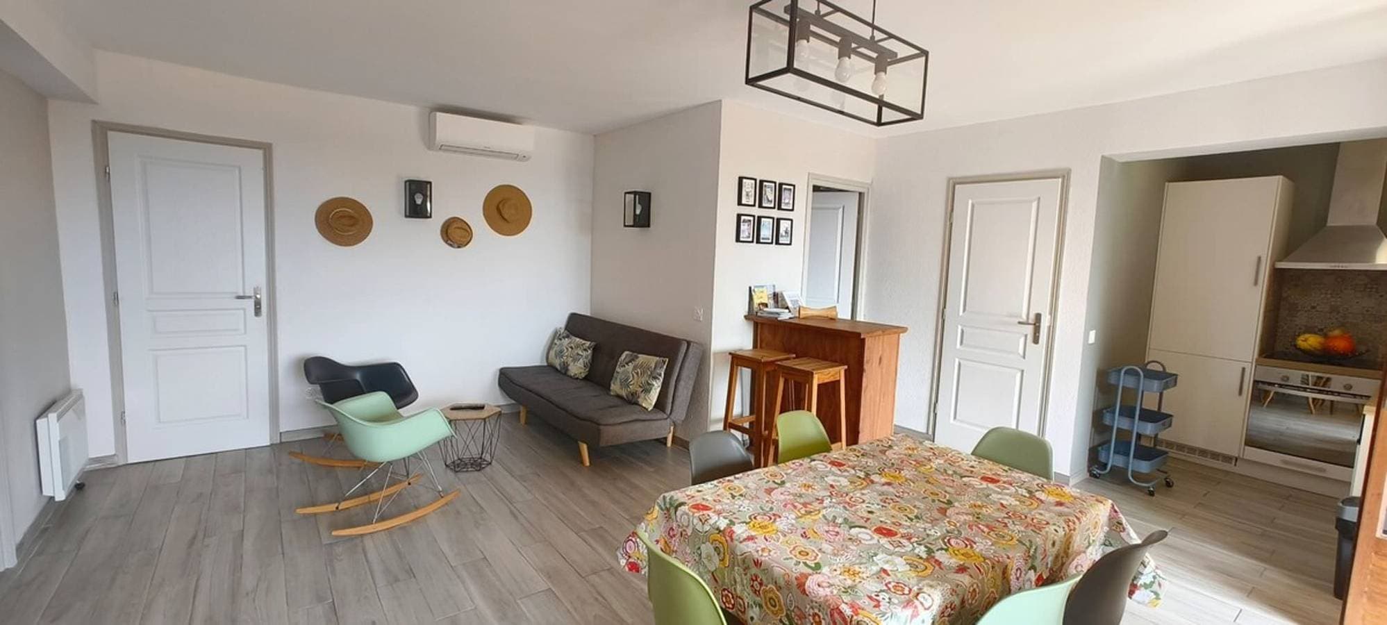 Foto 11 von 37: Ferienhaus für 22 Personen mit Garten