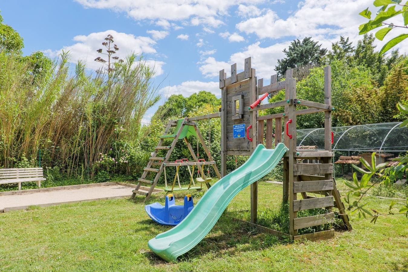 Foto 8 von 27: Gîte „Les Barlènes“ mit Gemeinschaftspool, WLAN und Klimaanlage