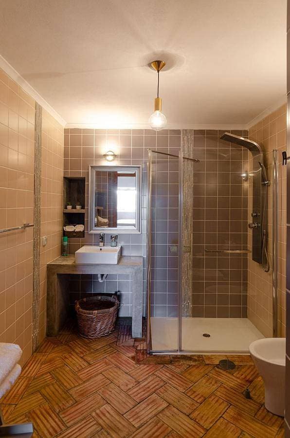 Foto 3 von 17: Triple Room with Private Bathroom