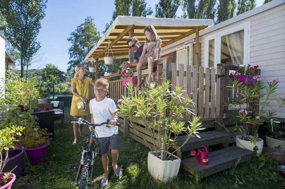 ZEcamping 3 étoiles parc aquatique animaux acceptés mobil-home clim 36m2 1