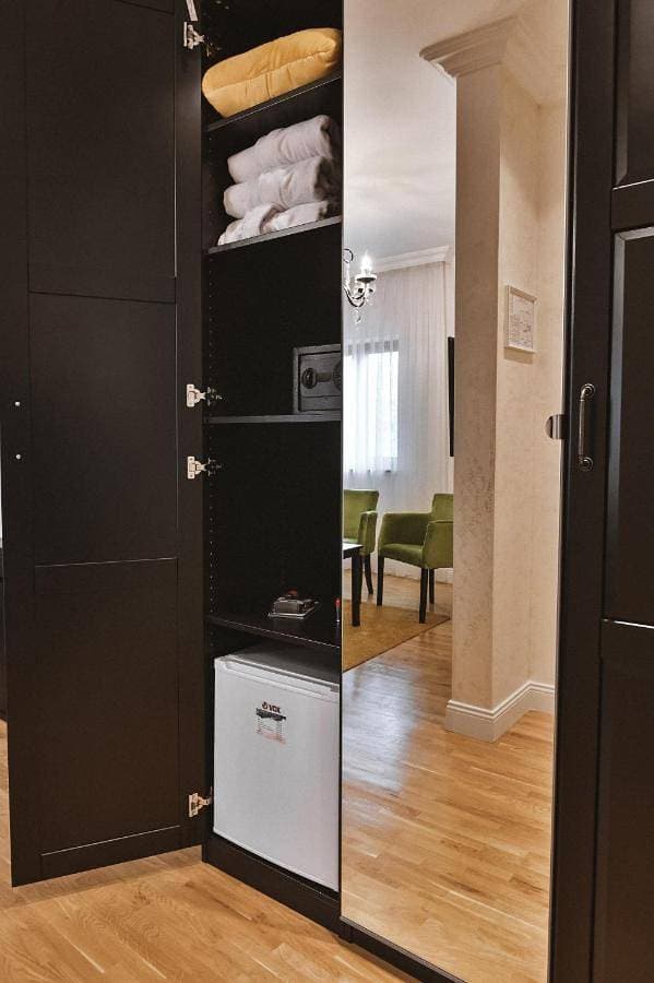 Foto 5 von 16: Double Room with Private Bathroom