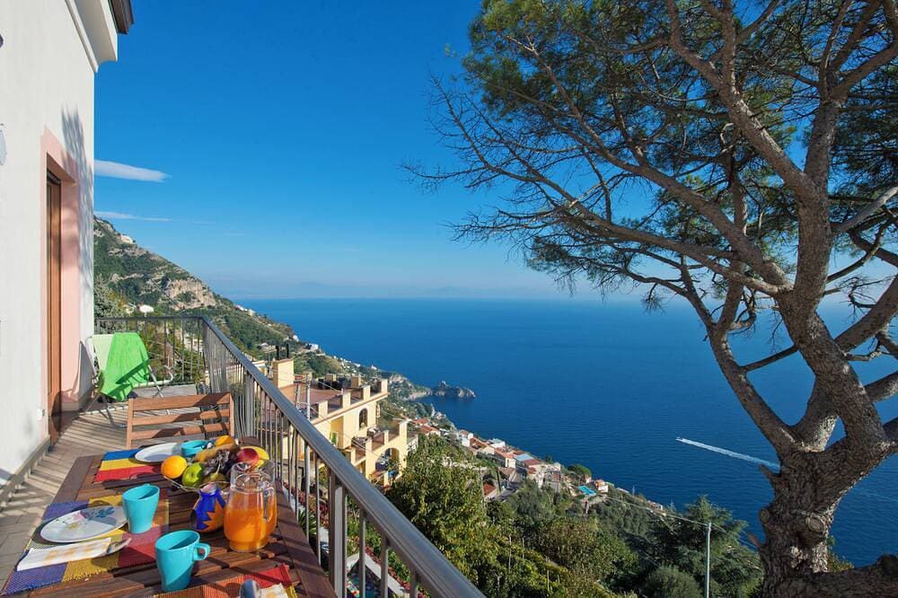 Foto 12 von 17: Zaffiro apartment with panoramic sea view between Amalfi and Positano