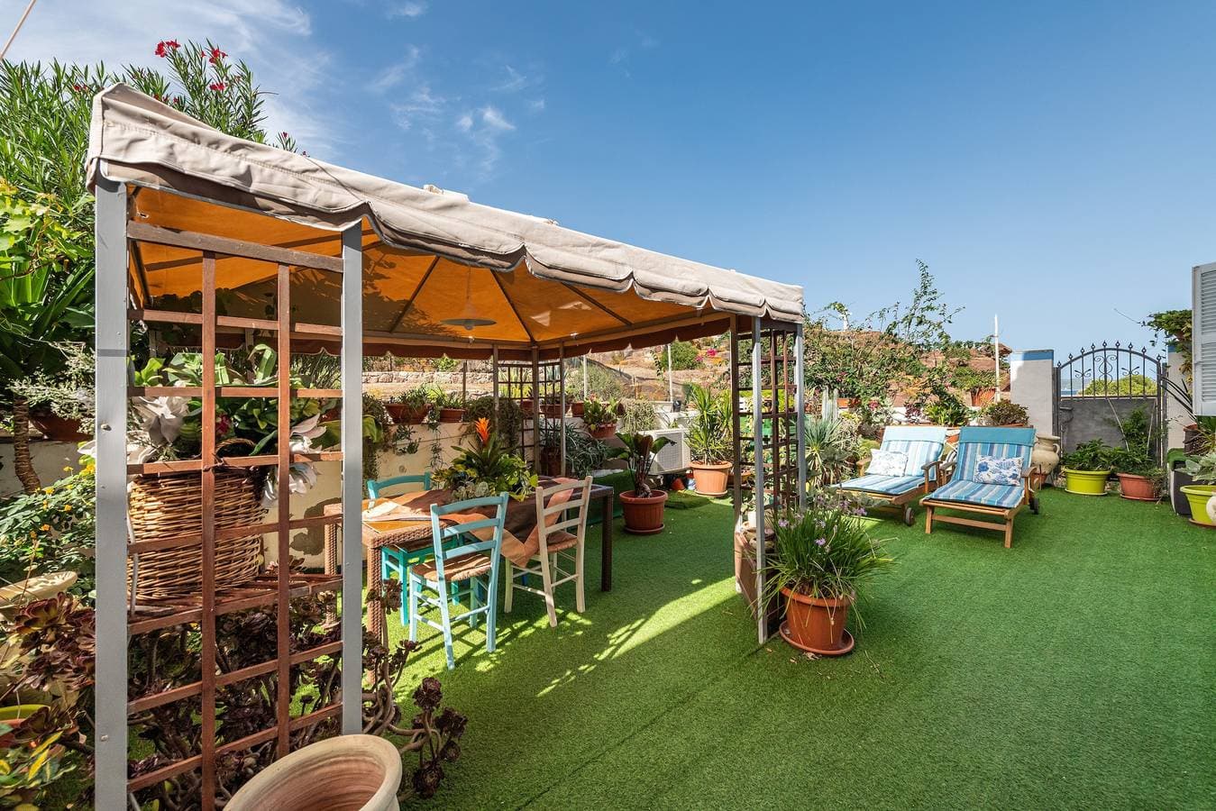 Foto 3 von 26: Haustierfreundliches Ferienhaus 'Casa Leo' mit Meerblick, Garten und Klimaanlage