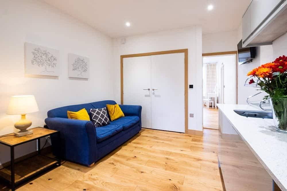 Asche - Three Tuns Apartments 1