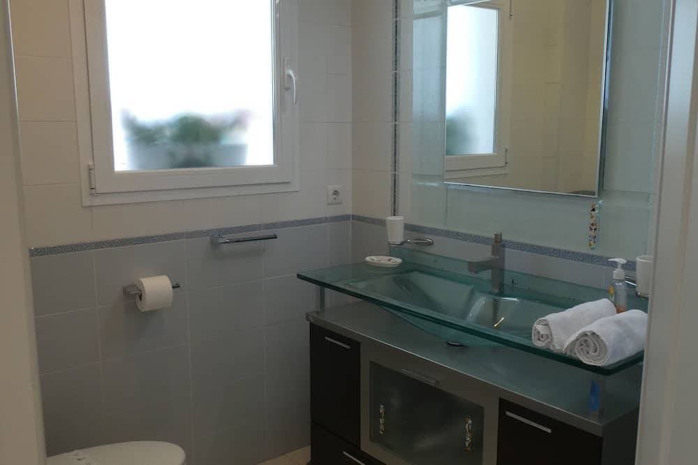 Foto 4 von 23: Schönes Apt. mit 2 Schlafz. , große Terrasse, Traumblick, gem. Pool, strandnah