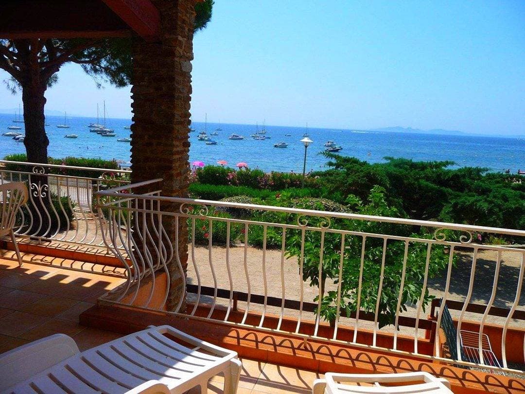Foto 8 von 26: (4) Apartment mit Beheiztem Pool und Blick Aufs Meer zu 10 meter vom Strand