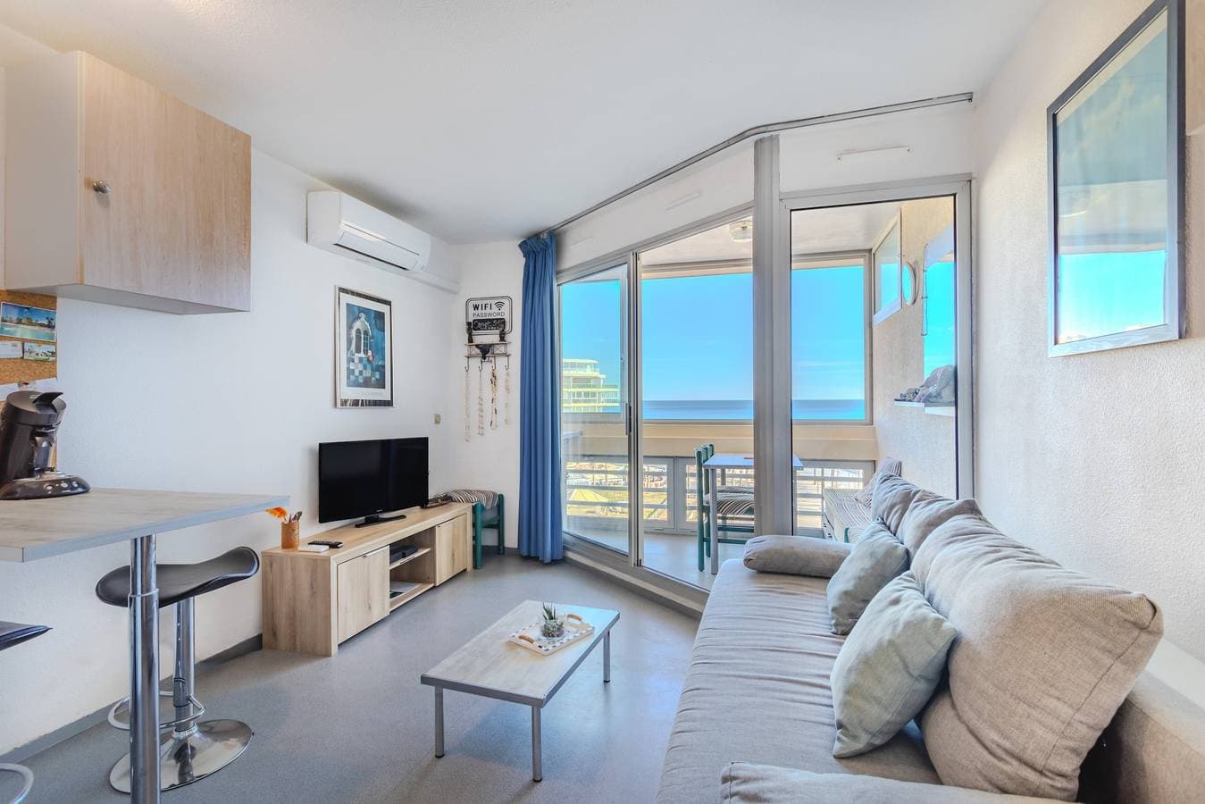 Foto 2 von 23: Einzimmerapartment 'Vue Mer' mit Meerblick, WLAN und Klimaanlage