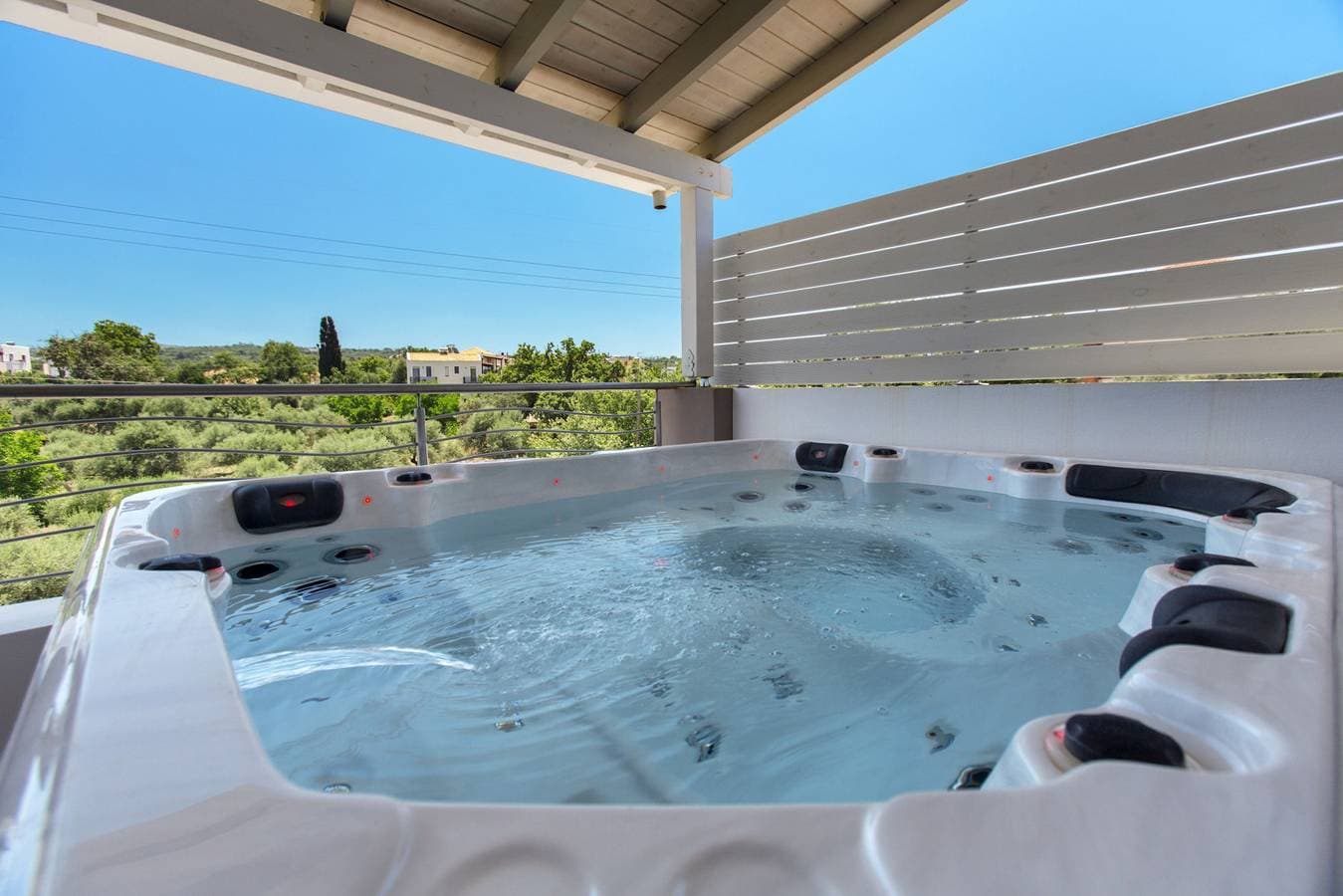 Foto 5 von 18: Villa für 10 Personen mit Garten