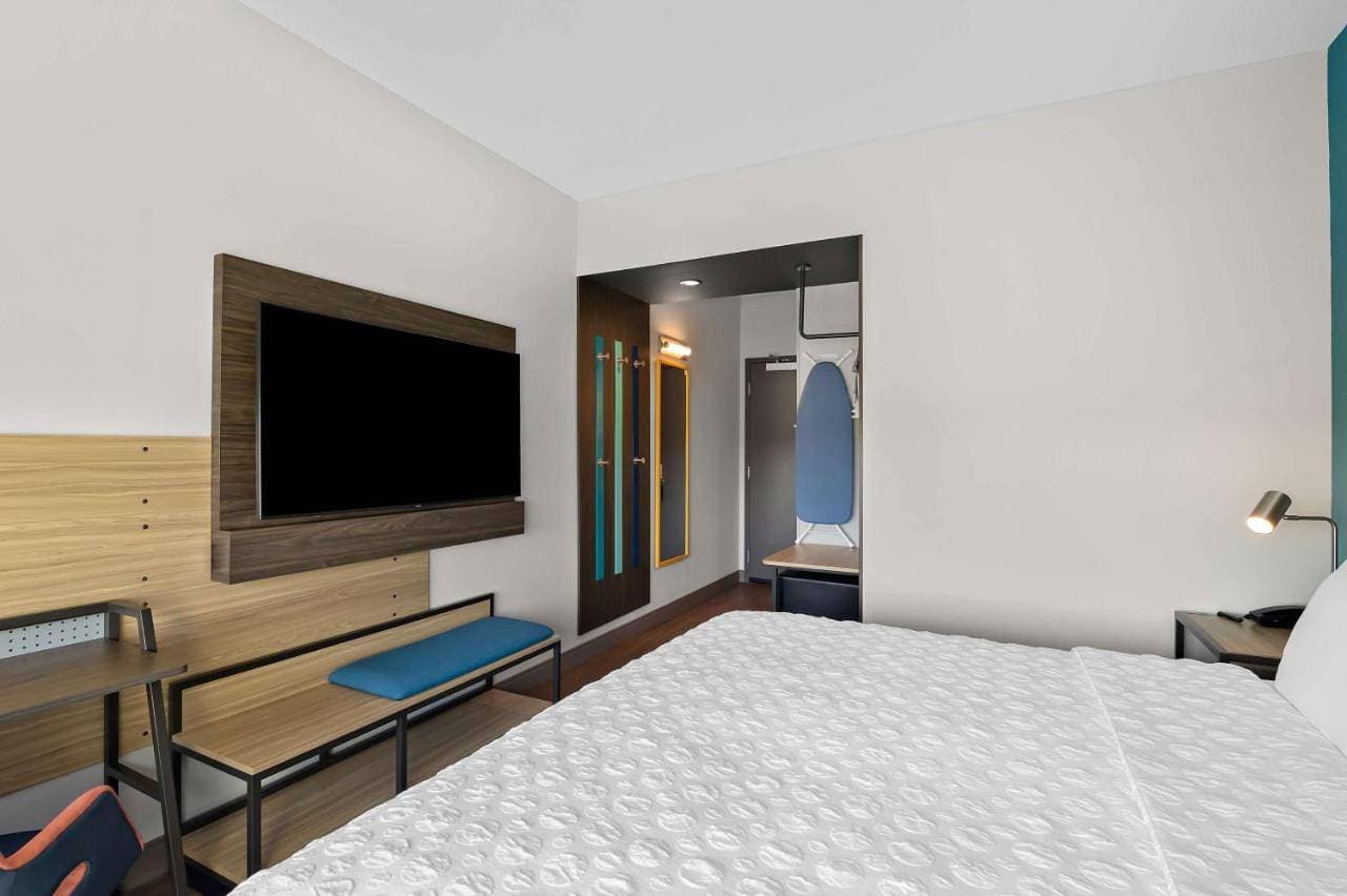 Foto 6 von 8: King Room with Walk-In Shower