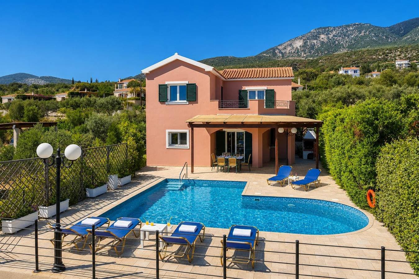 Foto 3 von 27: Villa für 6 Personen mit Balkon