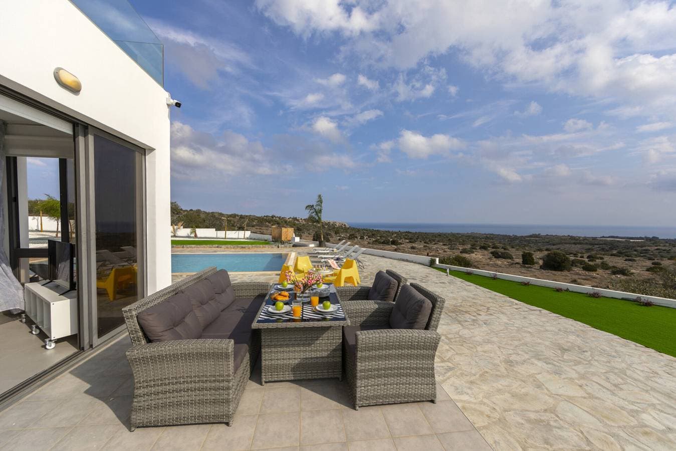 Foto 5 von 43: Villa für 6 Personen mit Balkon/Terrasse