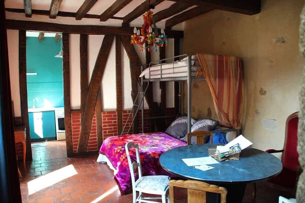 Foto 2 von 28: \"Le 37.2\" T1 apartment in quiet city center Pets welcome