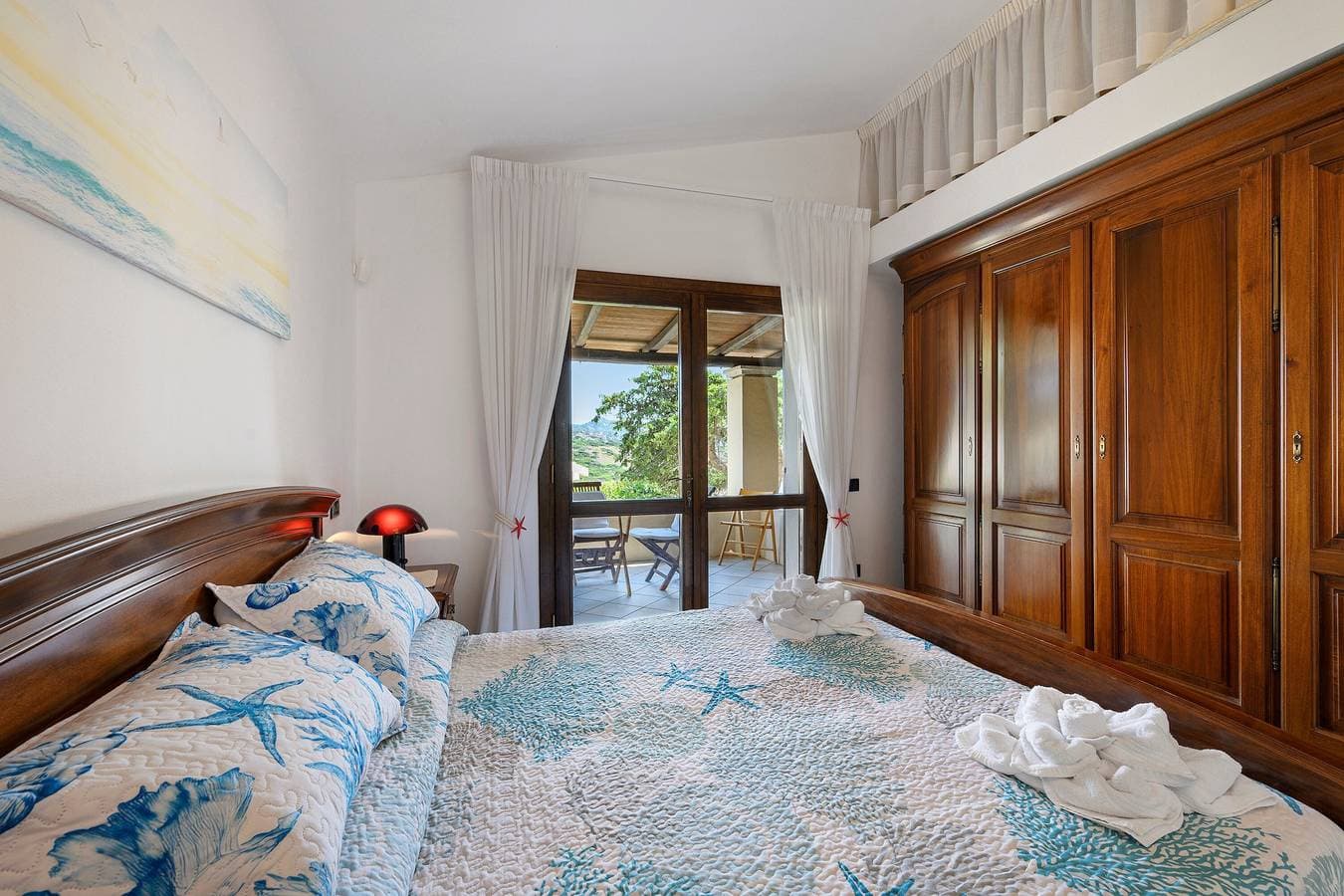 Foto 11 von 25: Meerblick-Villa in Santa Reparata mit WLAN, Klimaanlage und direktem Strandzugang