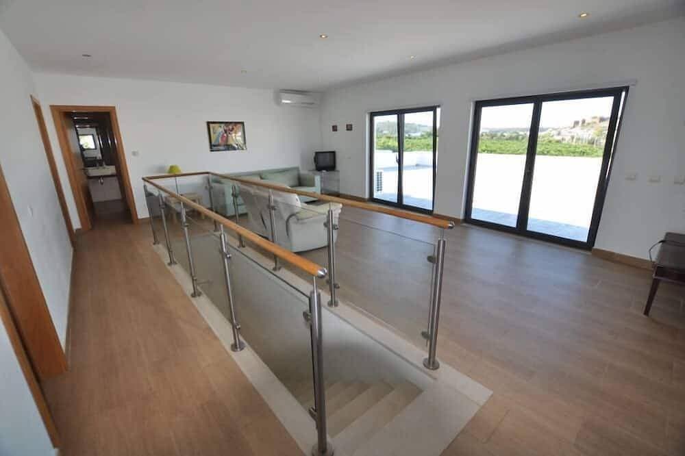 Foto 12 von 25: Haus mit 9 Schlafzimmern, 9 Bädern, Klimaanlage, beheiztem Pool auf Anfrage, gim.