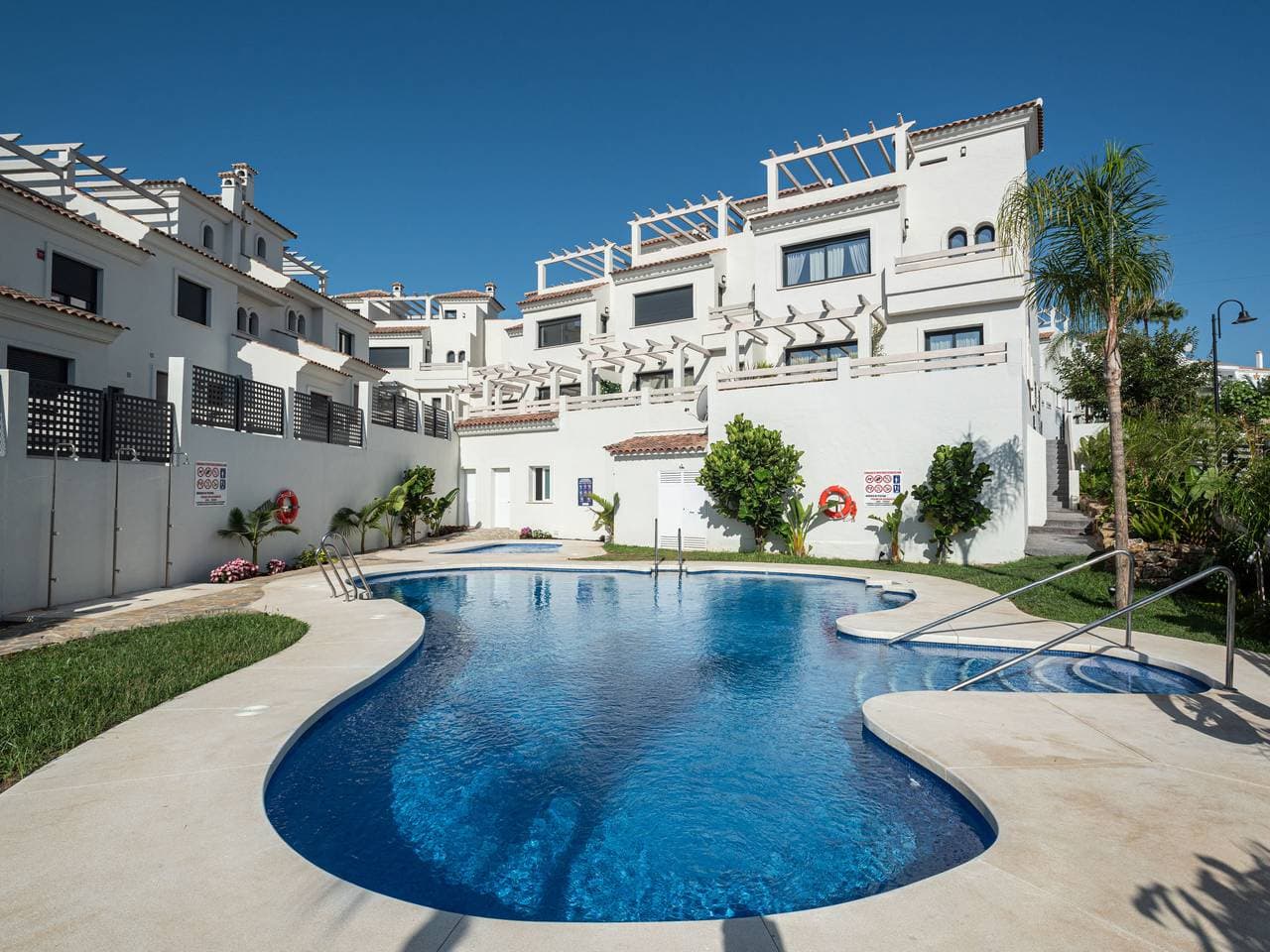 El Paraiso 6 km von San Pedro de Alcántara: Schönes, komfortables Reihenhaus Campanario Townhouse 1