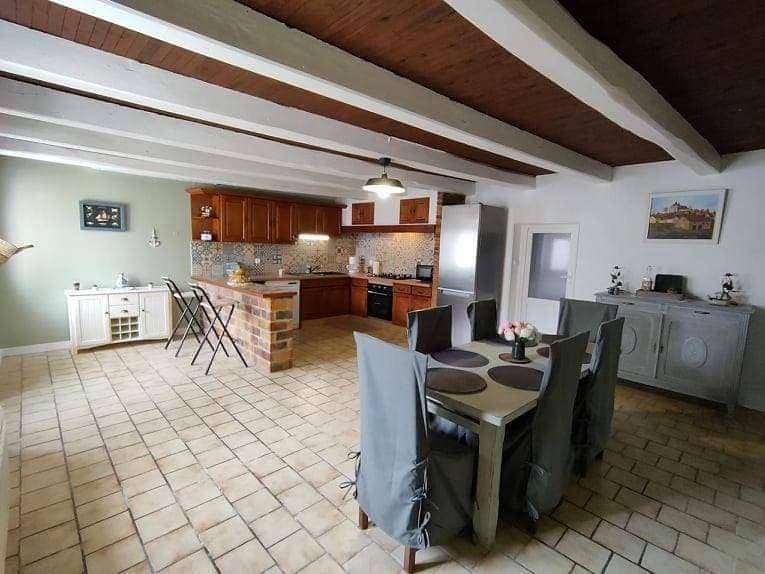 Foto 4 von 13: Two-Bedroom House