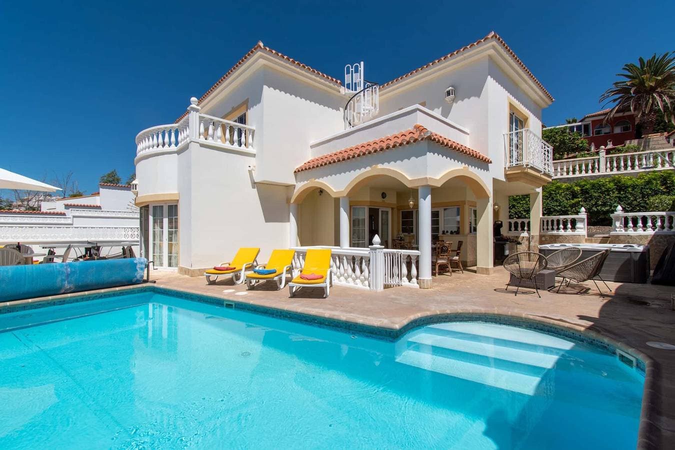 Foto 2 von 60: Haustierfreundliche Villa Encantada mit Meerblick und Pool