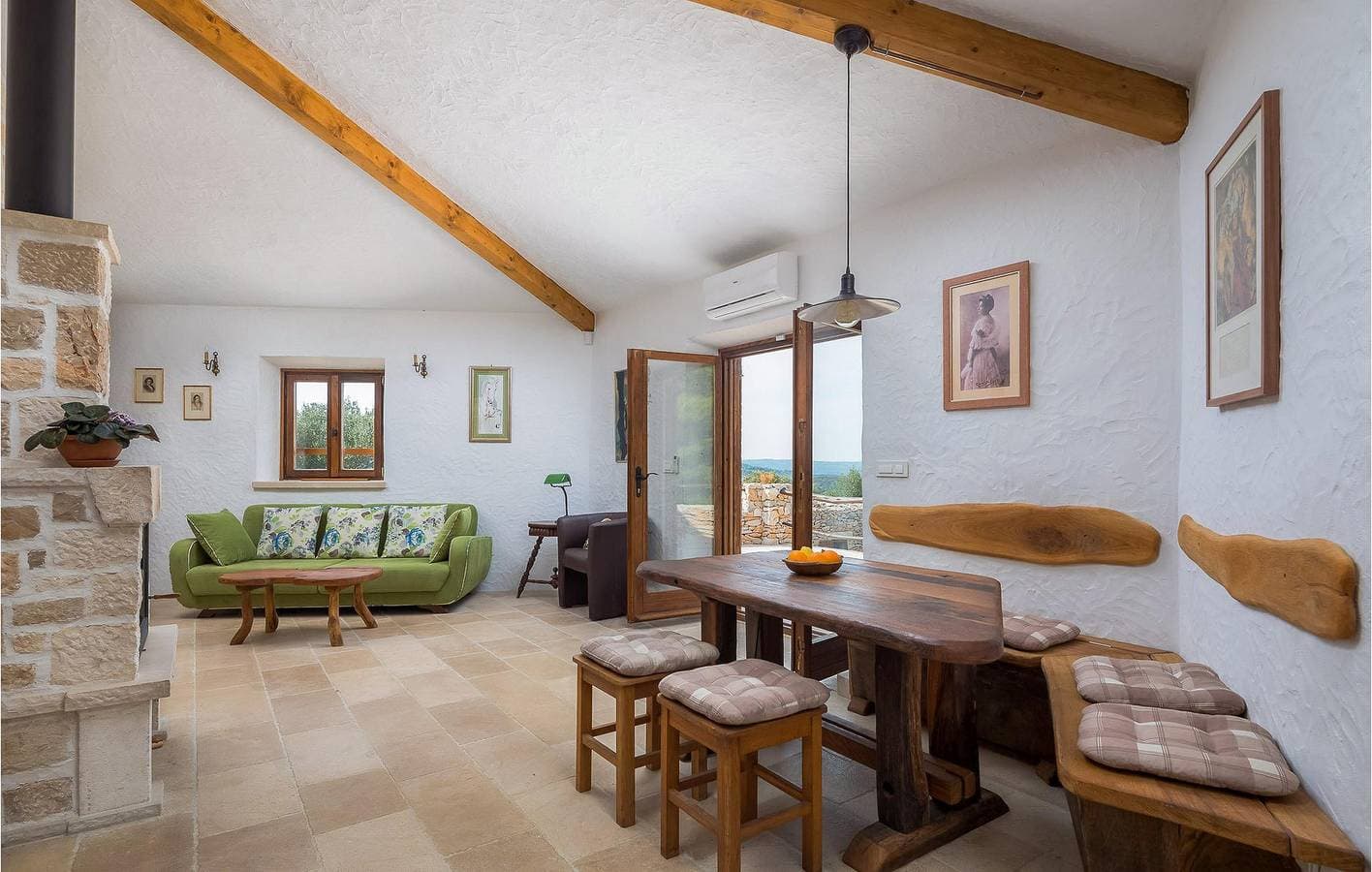 Foto 9 von 52: Apartment am Meer mit Pool, Terrasse und moderner Ausstattung – 2 km vom Strand entfernt