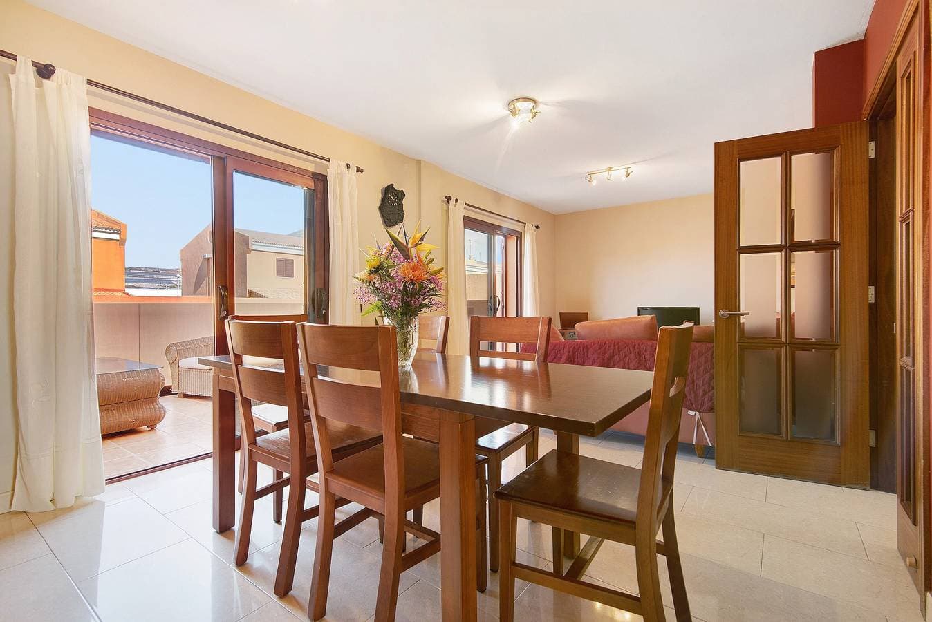Foto 9 von 38: Ferienhaus 'Chalet Vacacional El Agujero' mit Meerblick, privatem Pool und WLAN