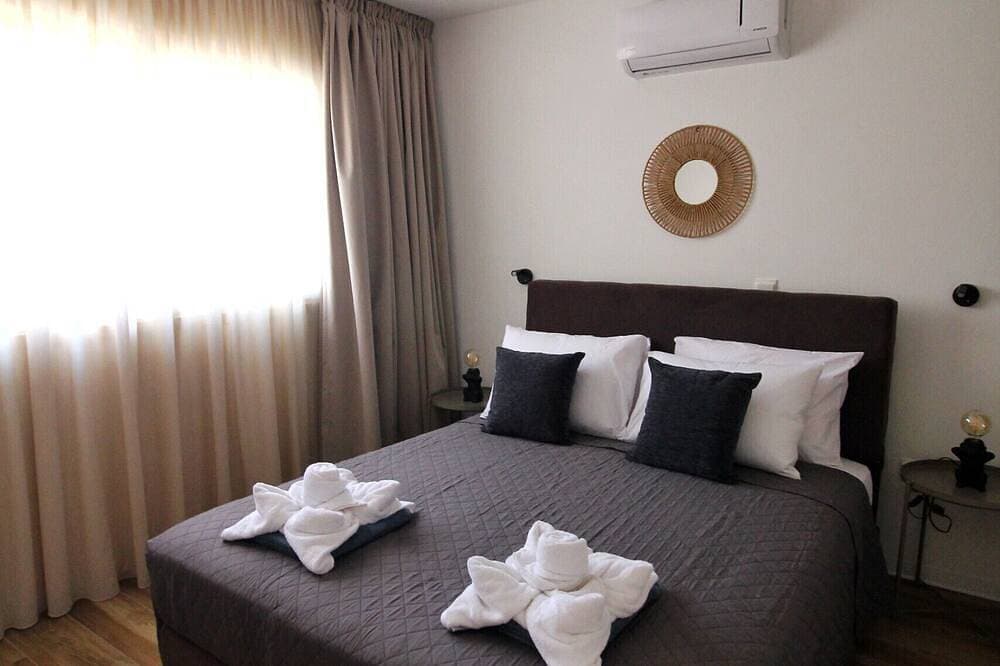 Foto 4 von 30: Stay Aspri Petra Apartment