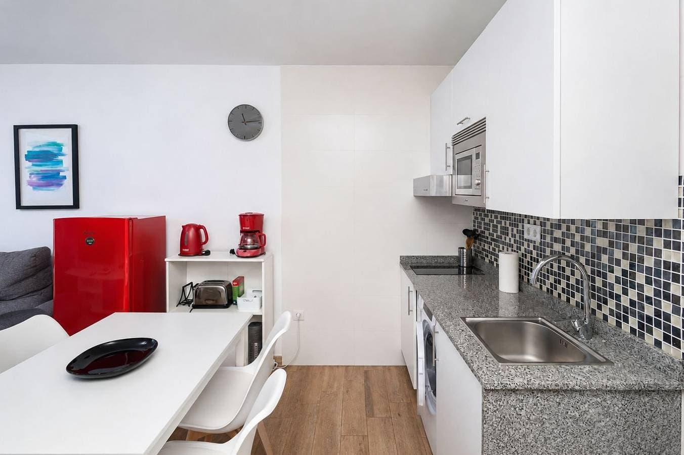 Foto 11 von 33: Ferienwohnung für 3 Personen mit Balkon