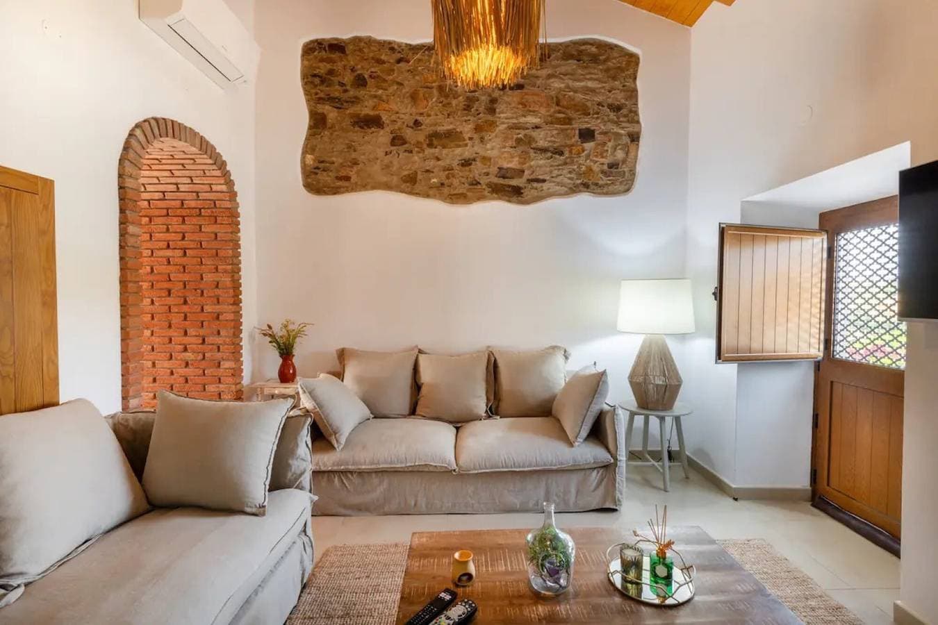 Foto 6 von 39: Ferienhaus 'Casa Do Avô - Vale Luís Neto' mit Bergblick, Wi-Fi und Klimaanlage