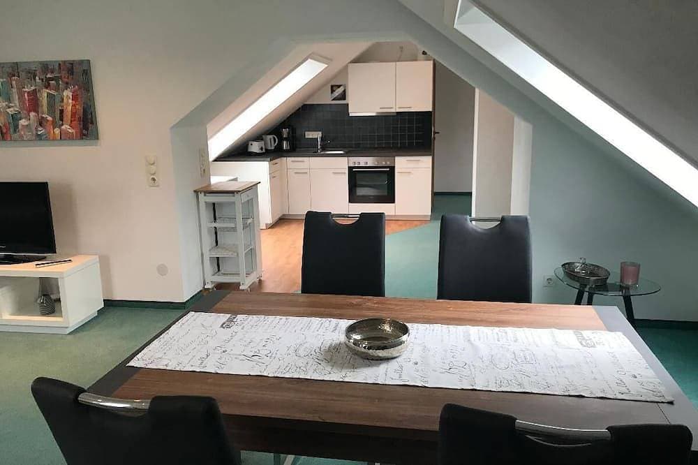 Foto 6 von 7: Großzügige, moderne Ferienwohnung (53qm) in ruhiger Lage mit Panoramablick über das Taubertal