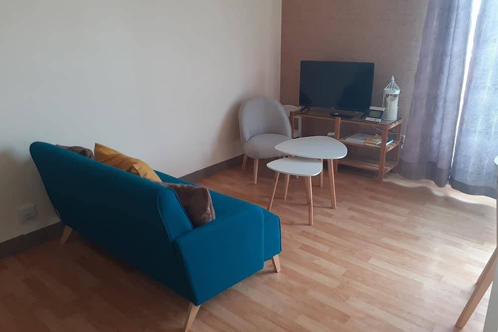 Foto 5 von 8: Studio 2/3 Pers - à 2 pas de la Loire - Balcon - Parking Privé - Box Vélos - 2