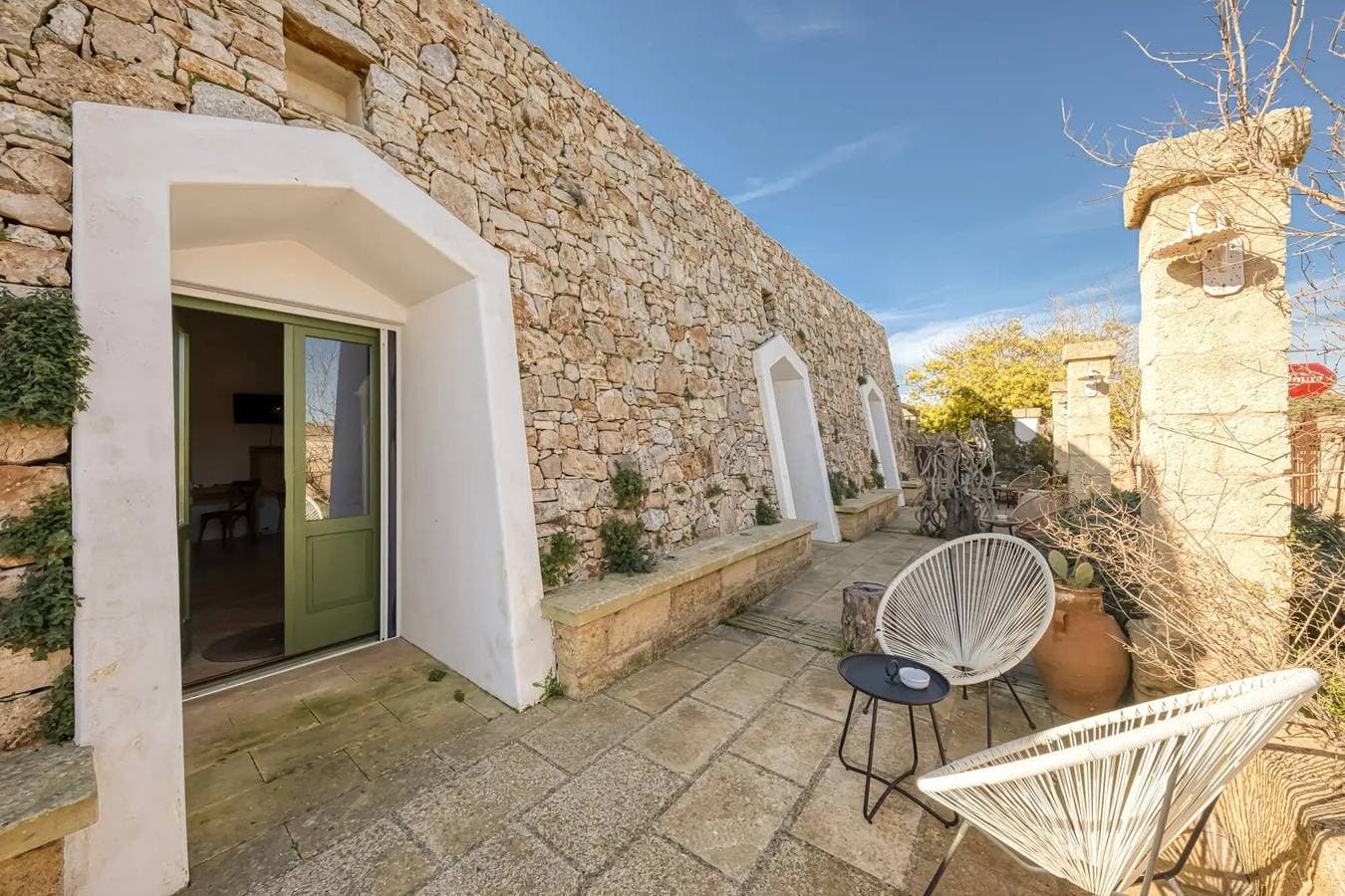 Foto 10 von 11: Villa „Camera 2“ mit Meerblick, privatem Pool und WLAN