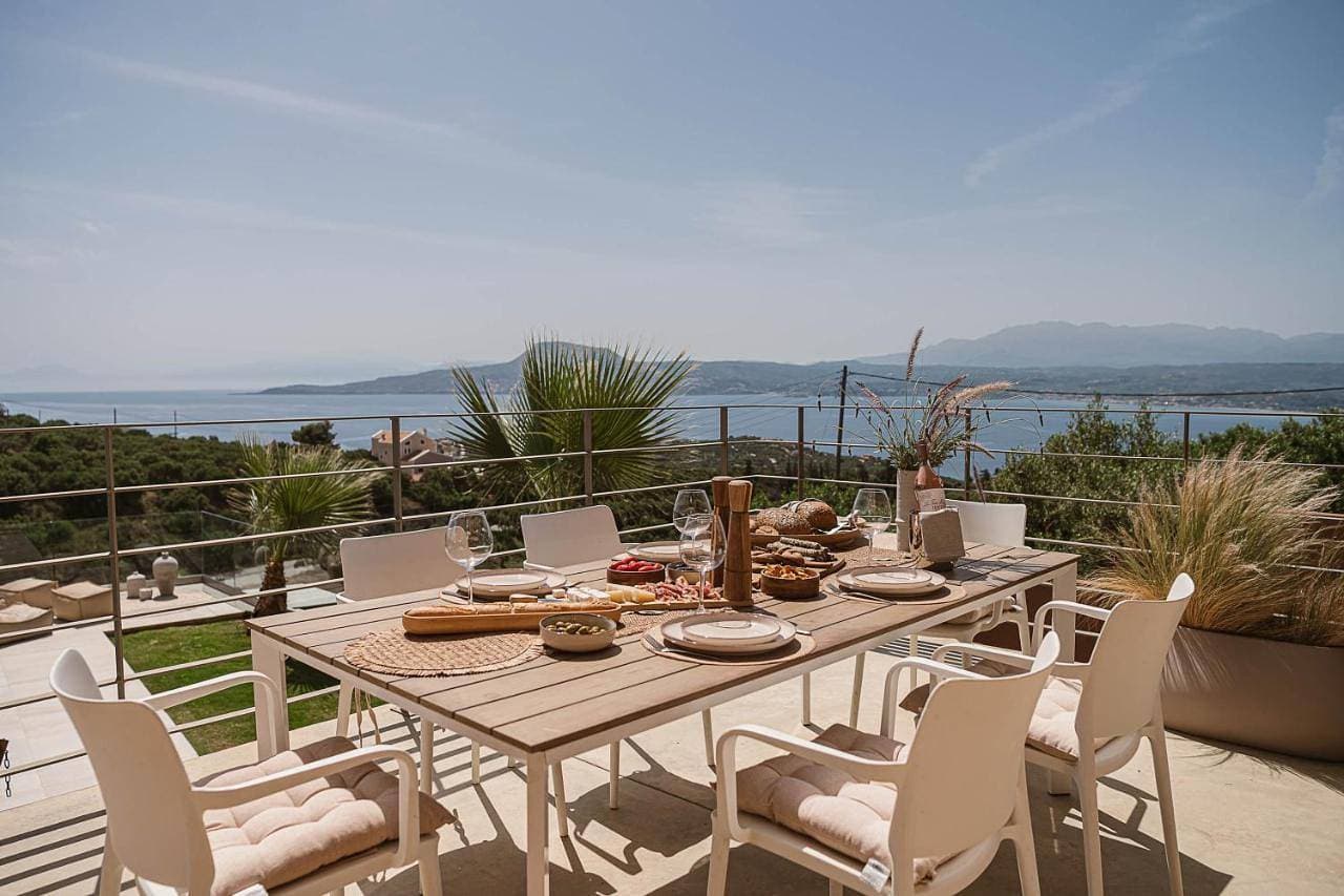 Foto 5 von 5: Villa with Sea View