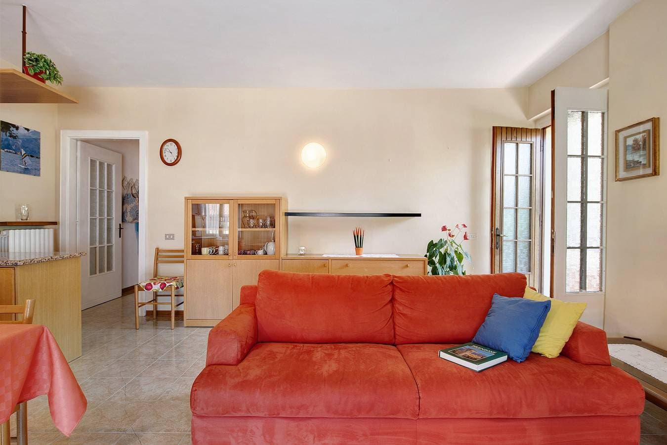Foto 10 von 20: Ferienwohnung 'Appartamento Marilu' mit Blick auf den See, WLAN und Klimaanlage
