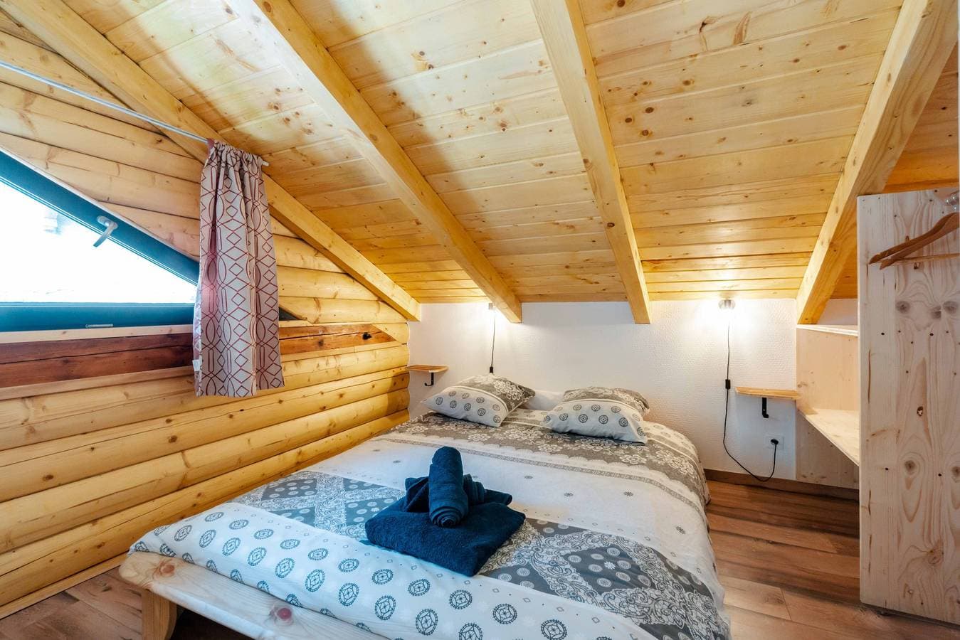 Foto 9 von 17: Familienfreundliches, geräumiges Chalet nahe Courchevel/Brides-les-Bains mit Bergblick