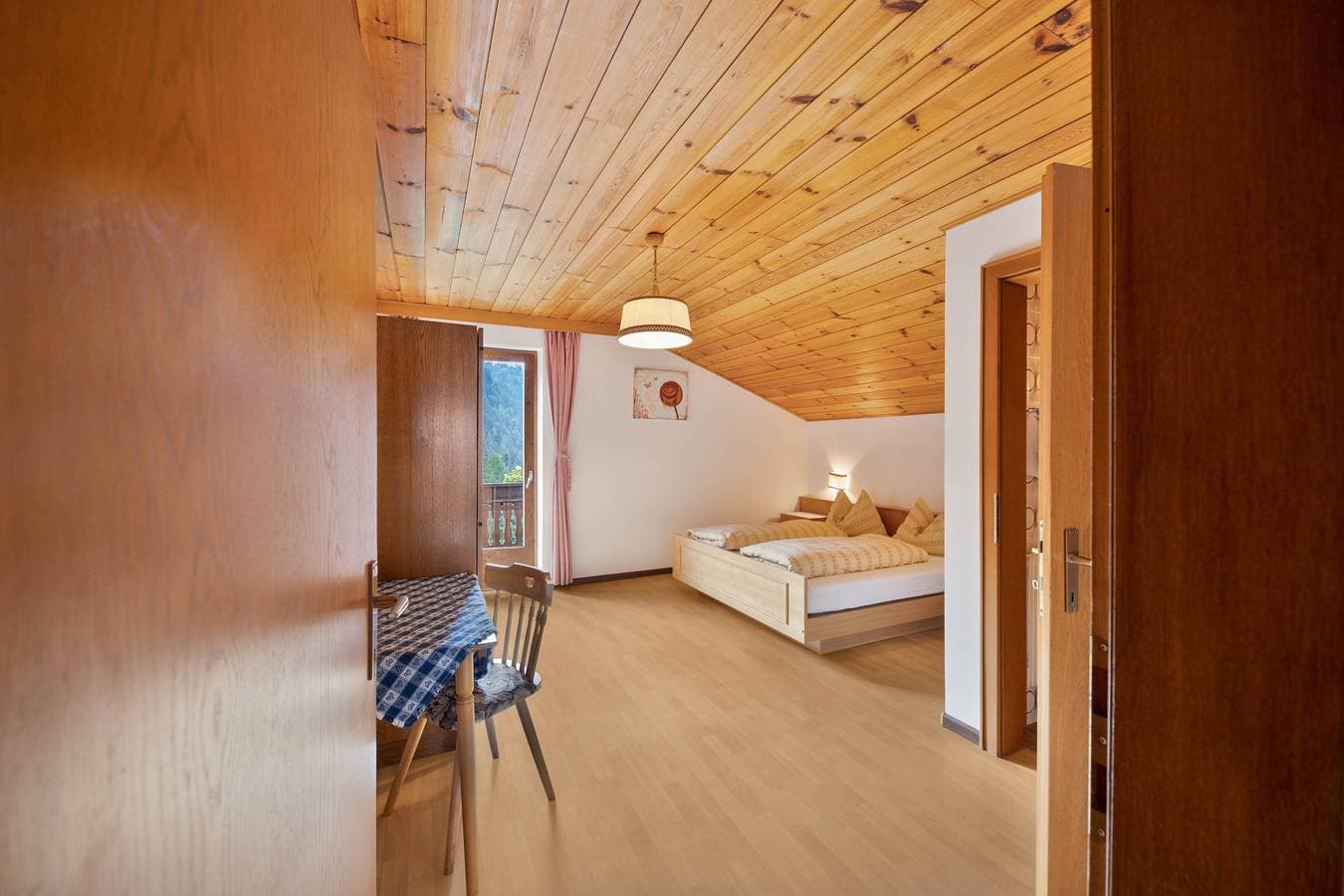 Foto 7 von 21: Ferienwohnung "Grödnerhof - Almöhi" Bergblick, WLAN, Garten & Balkon