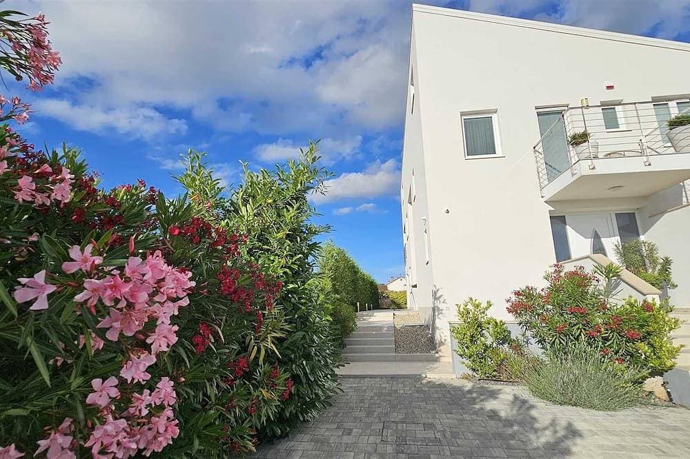 Foto 9 von 24: Casa Bianca Ferienwohnung mit 1 Schlafzimmer mit Balkon 1