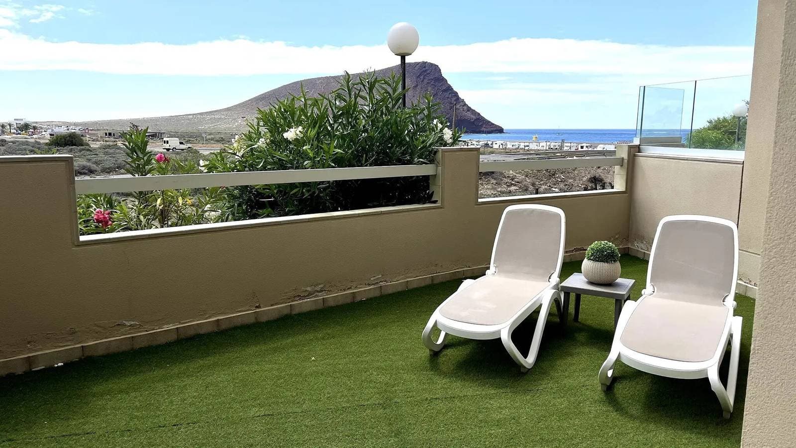 Foto 13 von 13: Ferienwohnung 'Vista Bella' mit Meerblick, WLAN und Klimaanlage