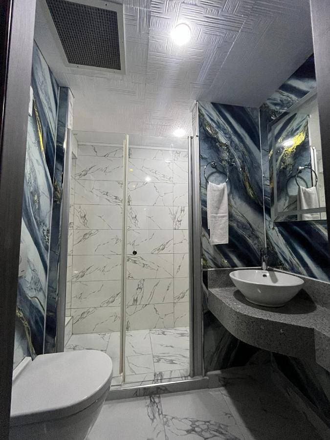 Foto 5 von 28: Deluxe Suite with Spa Bath