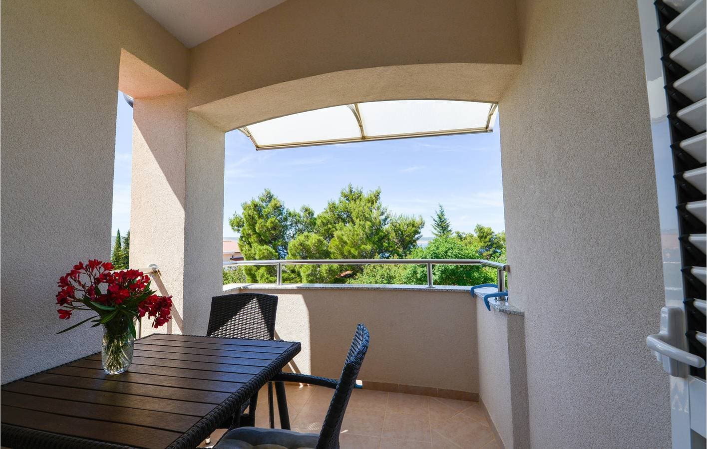 Foto 2 von 21: Gemütliche Wohnung mit Terrasse, WLAN und Parkplatz, 2,5 km vom Strand entfernt