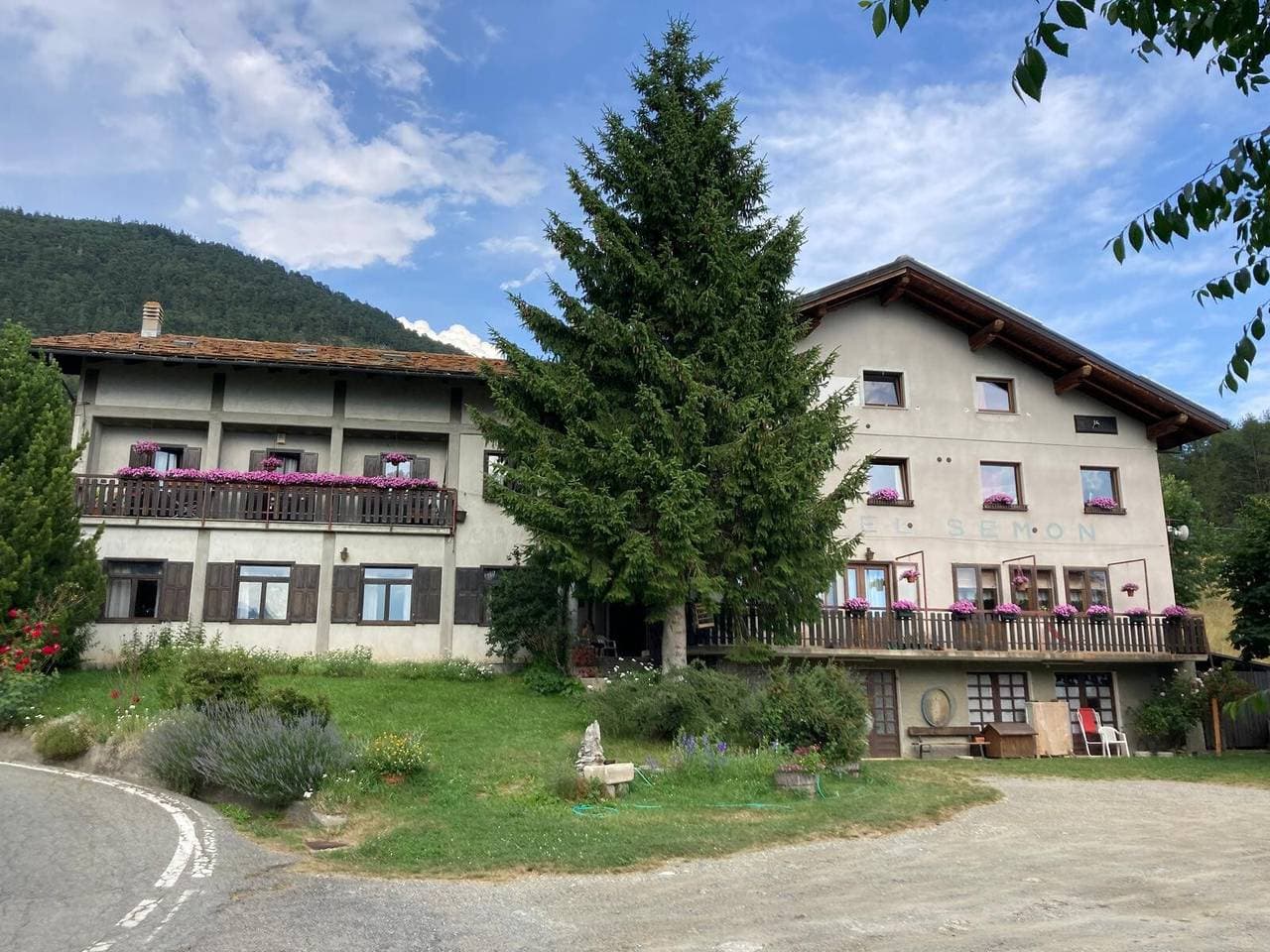 Foto 2 von 66: Apartment 'Becca D'Aver' mit Bergblick, Gemeinschaftsgarten und WLAN