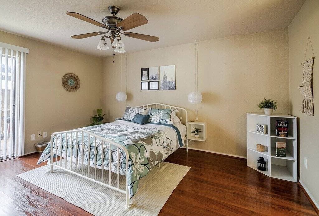 Foto 13 von 34: Park View, Warm and  Cozy Townhome